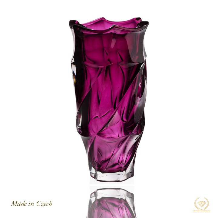 binh hoa pha le chau au