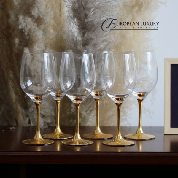 ly-pha-le-uong-ruou-vang